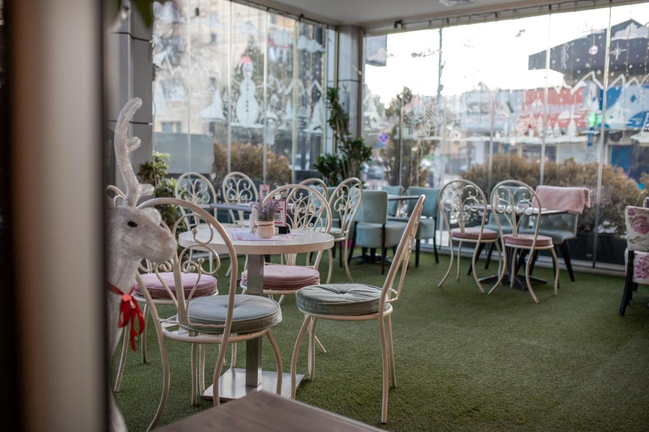 Garni Hotel Lotos Nis Exterior photo