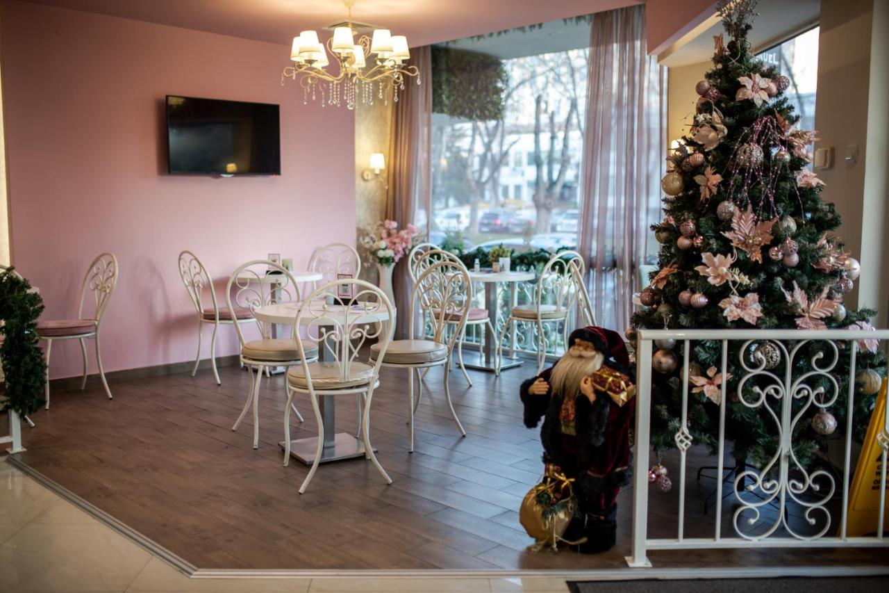 Garni Hotel Lotos Nis Exterior photo