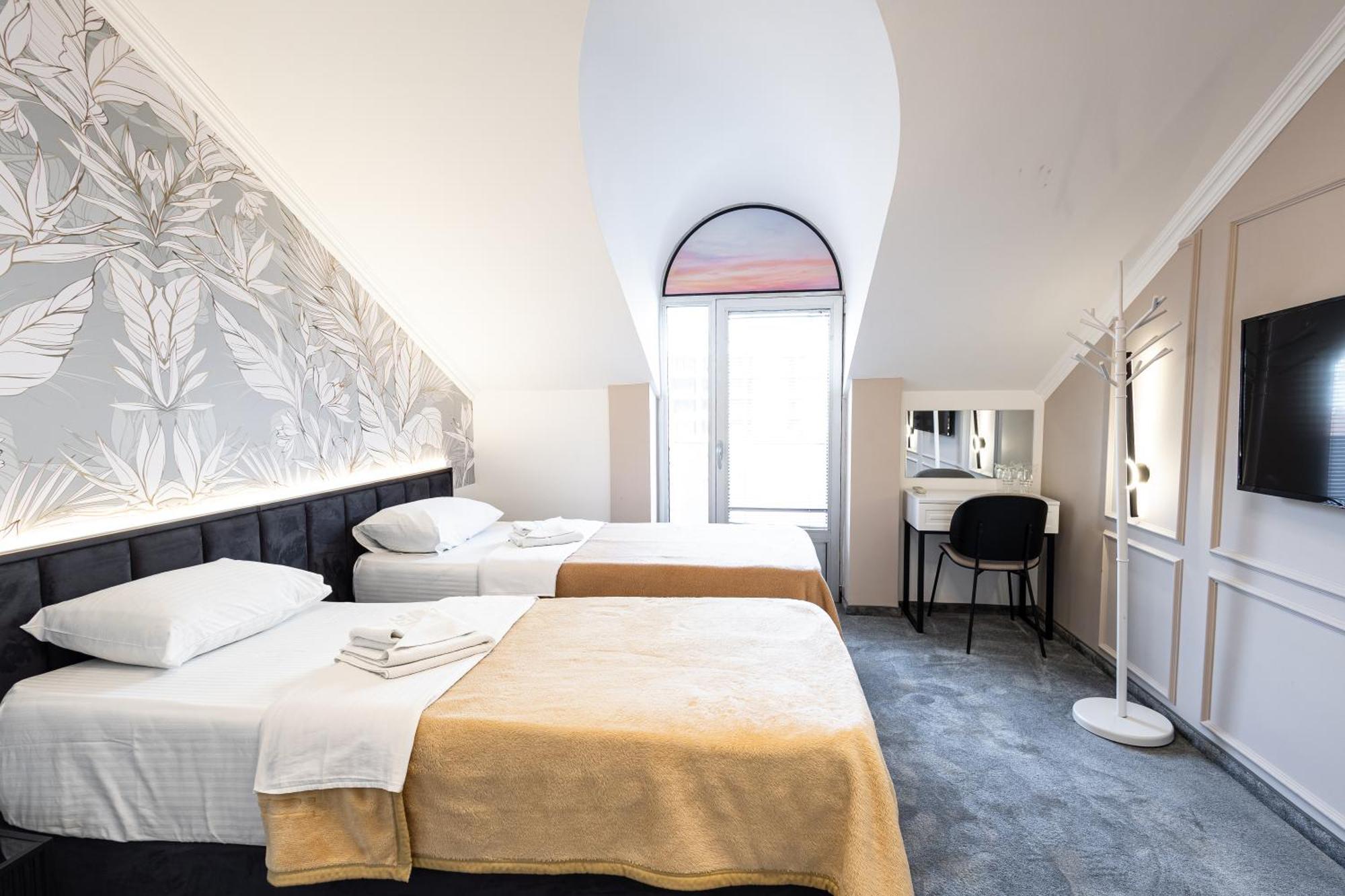 Garni Hotel Lotos Nis Exterior photo